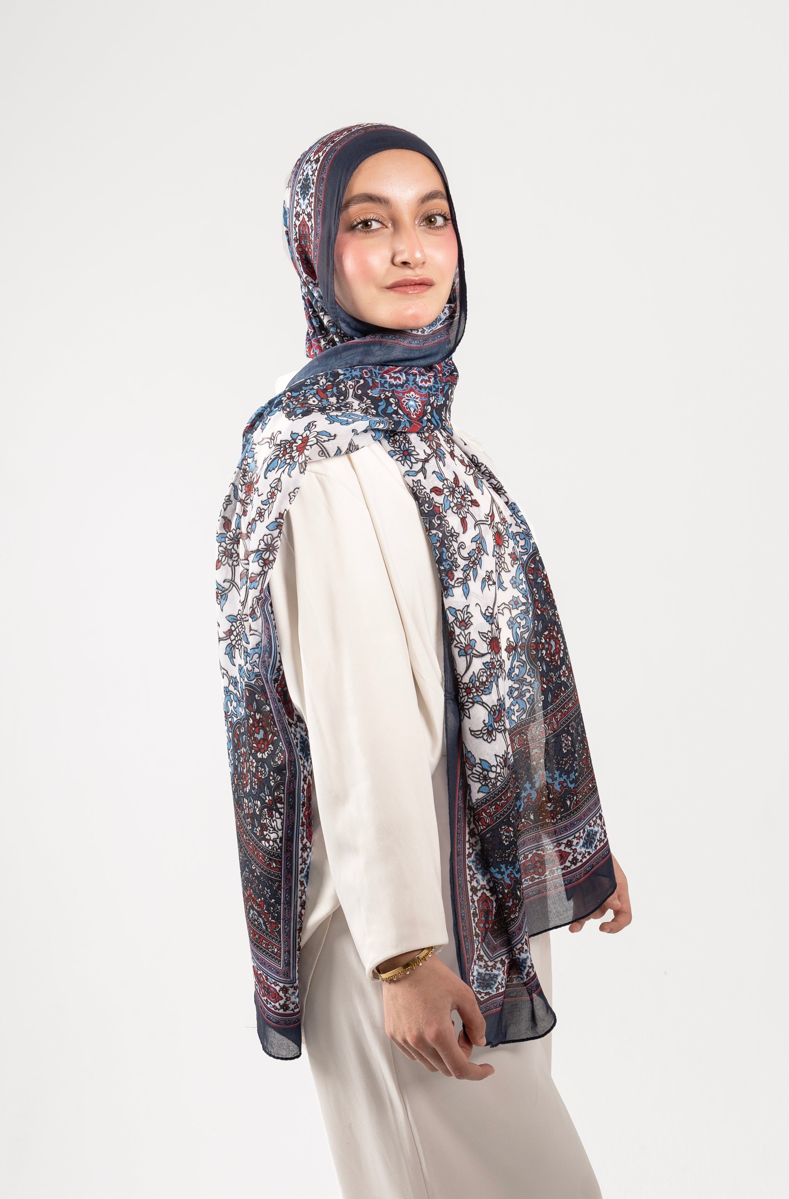 skline modal scarf